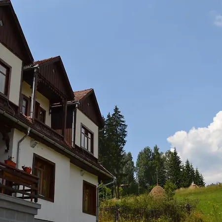 Vila Veverita Гостевой дом 3*